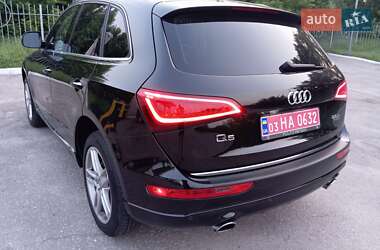 Позашляховик / Кросовер Audi Q5 2016 в 