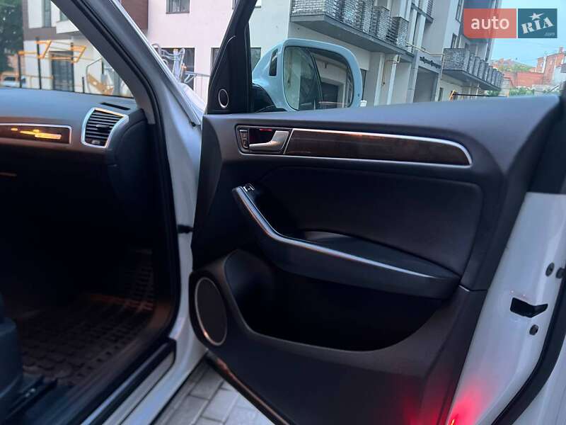 Внедорожник / Кроссовер Audi Q5 2016 в Хмельницком