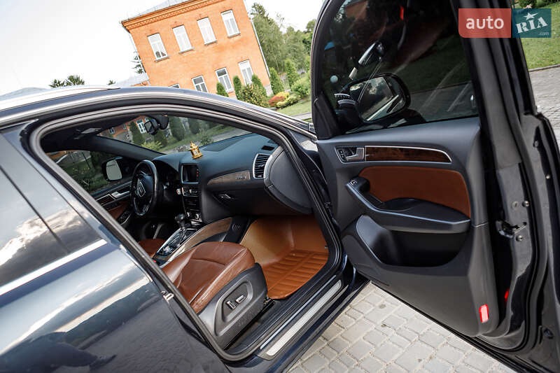Внедорожник / Кроссовер Audi Q5 2012 в Баре
