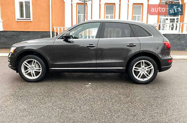 Позашляховик / Кросовер Audi Q5 2015 в 
