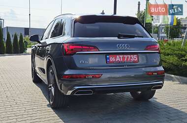 Внедорожник / Кроссовер Audi Q5 2021 в 
