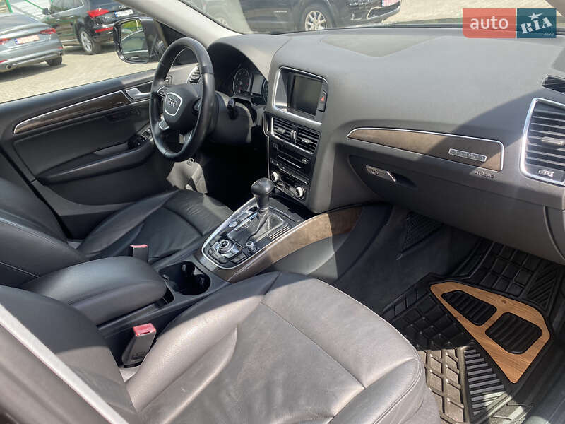 Внедорожник / Кроссовер Audi Q5 2013 в Луцке
