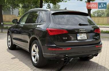 Внедорожник / Кроссовер Audi Q5 2012 в 