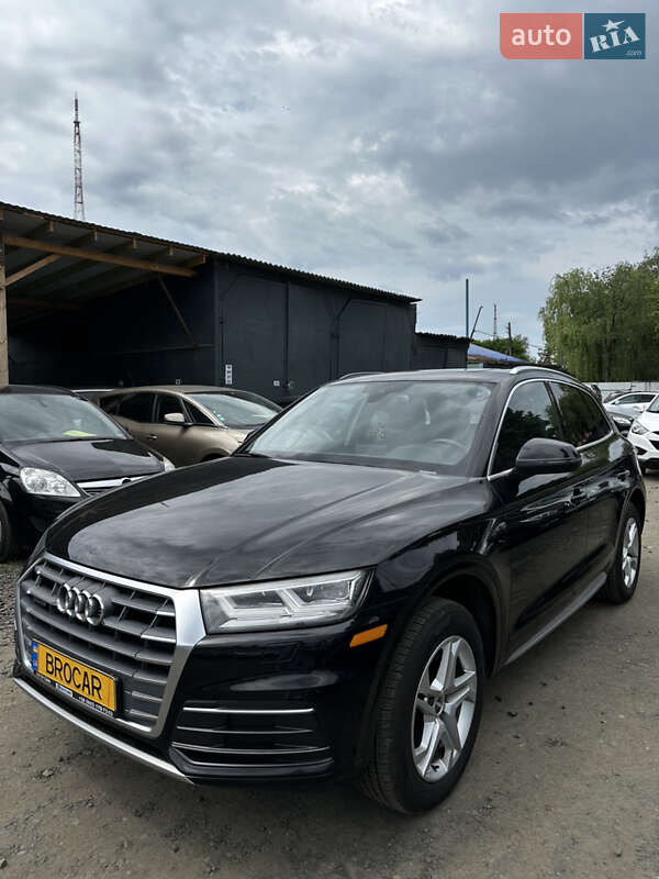 Позашляховик / Кросовер Audi Q5 2018 в Луцьку