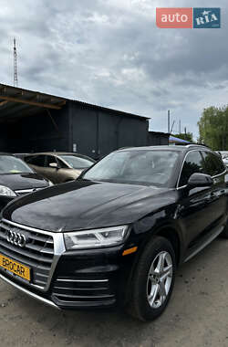 Внедорожник / Кроссовер Audi Q5 2018 в 
