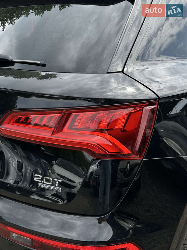 Позашляховик / Кросовер Audi Q5 2018 в Луцьку