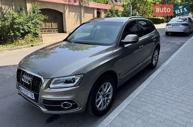 Внедорожник / Кроссовер Audi Q5 2012 в Одессе