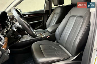 Позашляховик / Кросовер Audi Q5 2020 в 
