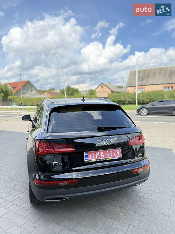 Внедорожник / Кроссовер Audi Q5 2019 в Луцке