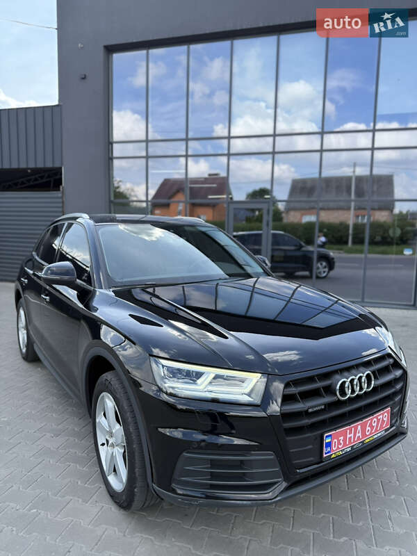 Внедорожник / Кроссовер Audi Q5 2019 в Луцке