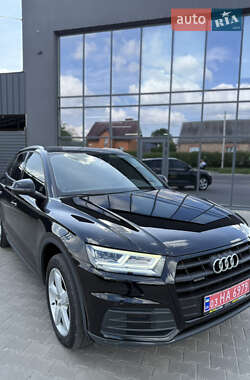 Внедорожник / Кроссовер Audi Q5 2019 в 