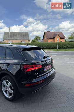 Внедорожник / Кроссовер Audi Q5 2019 в 