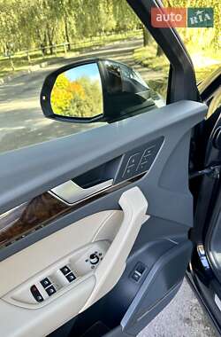 Внедорожник / Кроссовер Audi Q5 2018 в 