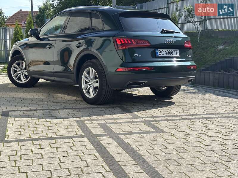 Внедорожник / Кроссовер Audi Q5 2019 в Львове