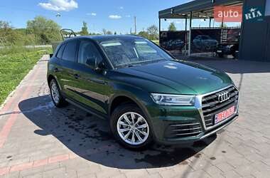 Внедорожник / Кроссовер Audi Q5 2019 в 