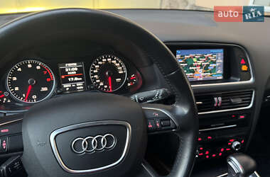 Внедорожник / Кроссовер Audi Q5 2015 в 