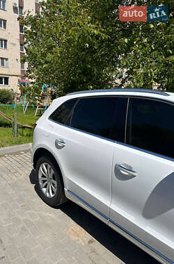 Внедорожник / Кроссовер Audi Q5 2016 в 