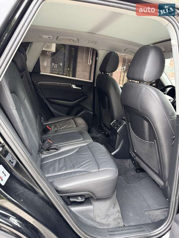 Позашляховик / Кросовер Audi Q5 2015 в Костопілі