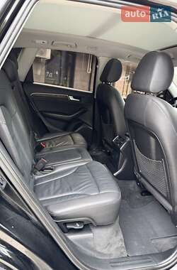 Внедорожник / Кроссовер Audi Q5 2015 в 