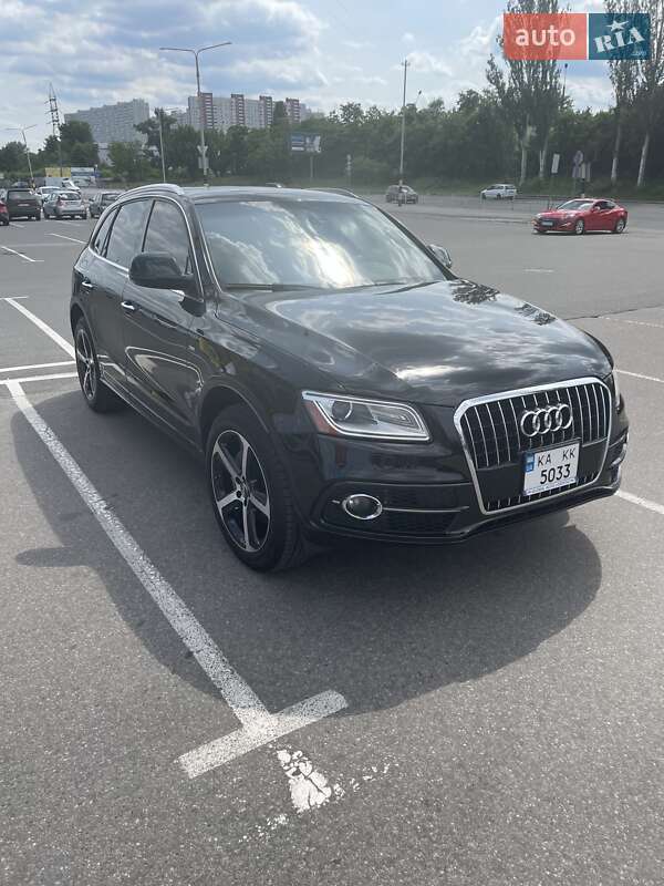 Внедорожник / Кроссовер Audi Q5 2015 в 