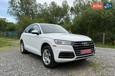 Позашляховик / Кросовер Audi Q5 2018 в 