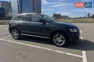 Внедорожник / Кроссовер Audi Q5 2016 в 