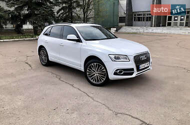 Позашляховик / Кросовер Audi Q5 2016 в 