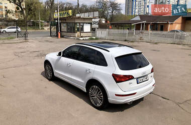 Позашляховик / Кросовер Audi Q5 2016 в 
