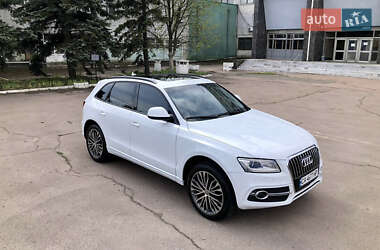 Позашляховик / Кросовер Audi Q5 2016 в 