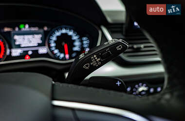 Внедорожник / Кроссовер Audi Q5 2021 в 