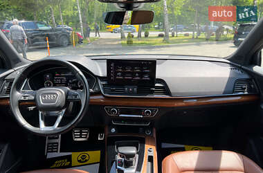 Внедорожник / Кроссовер Audi Q5 2021 в 