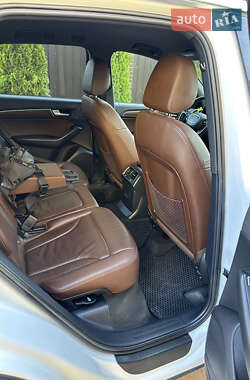 Позашляховик / Кросовер Audi Q5 2012 в 