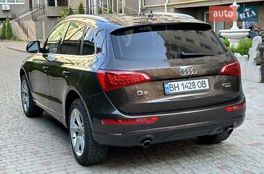 Внедорожник / Кроссовер Audi Q5 2012 в 