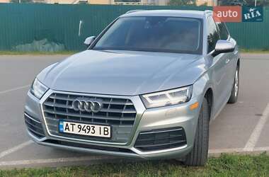 Внедорожник / Кроссовер Audi Q5 2018 в 