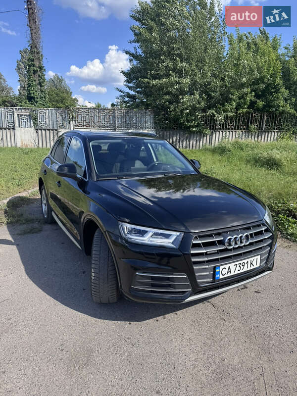 Внедорожник / Кроссовер Audi Q5 2017 в Черкассах