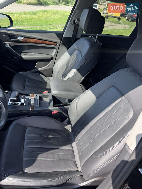 Внедорожник / Кроссовер Audi Q5 2017 в Черкассах
