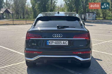Позашляховик / Кросовер Audi Q5 2021 в 