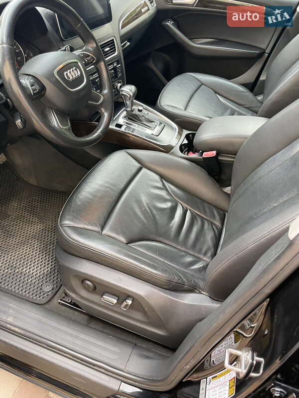 Внедорожник / Кроссовер Audi Q5 2014 в Черновцах