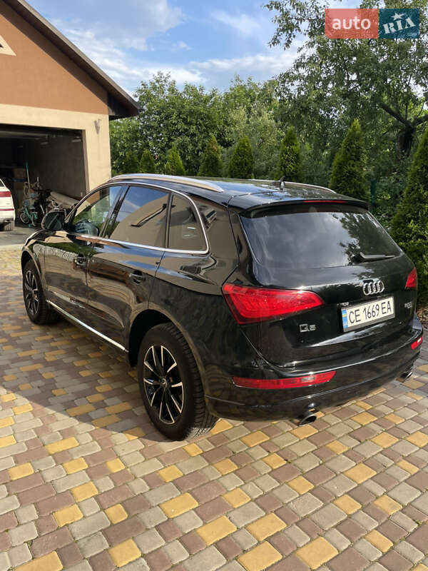 Внедорожник / Кроссовер Audi Q5 2014 в Черновцах