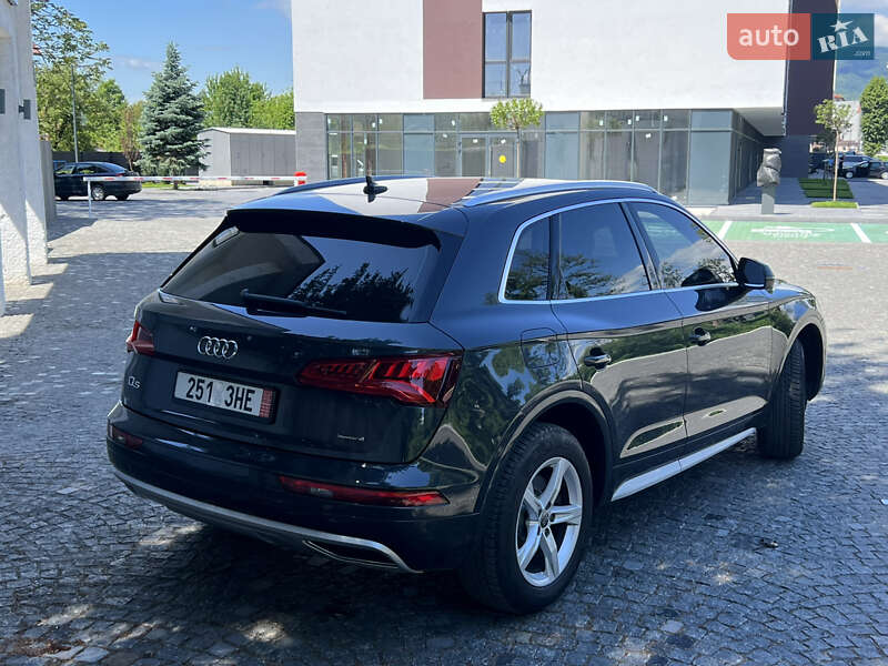 Внедорожник / Кроссовер Audi Q5 2020 в Сваляве