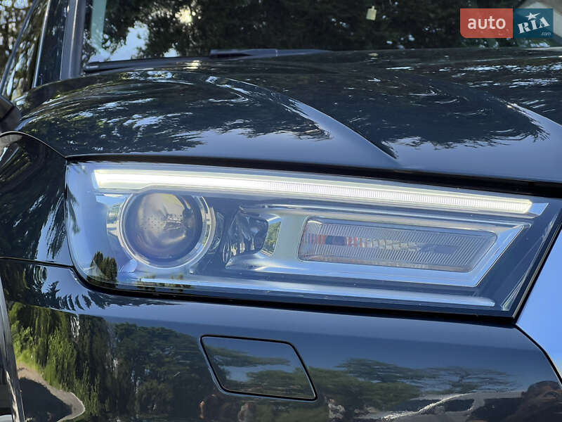 Внедорожник / Кроссовер Audi Q5 2020 в Сваляве