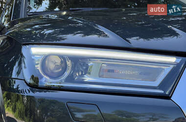 Внедорожник / Кроссовер Audi Q5 2020 в 