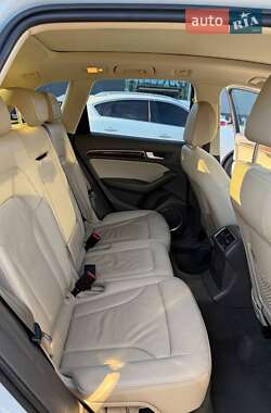 Внедорожник / Кроссовер Audi Q5 2015 в 
