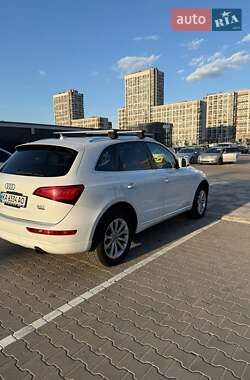Внедорожник / Кроссовер Audi Q5 2015 в 