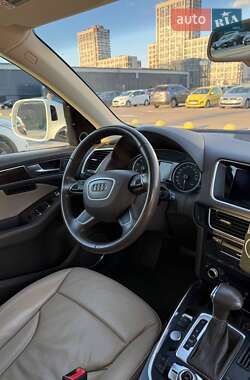 Внедорожник / Кроссовер Audi Q5 2015 в 
