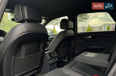 Позашляховик / Кросовер Audi Q5 2024 в 