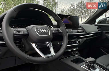 Позашляховик / Кросовер Audi Q5 2024 в 