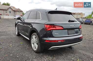 Позашляховик / Кросовер Audi Q5 2018 в 
