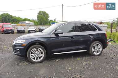 Позашляховик / Кросовер Audi Q5 2018 в 