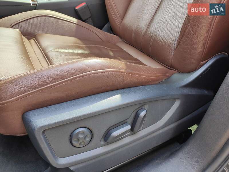 Внедорожник / Кроссовер Audi Q5 2018 в Нововолынске